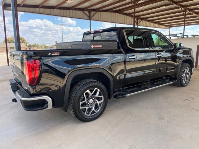 Used 2025 GMC Sierra 1500 SLT AWD/4WD image 5