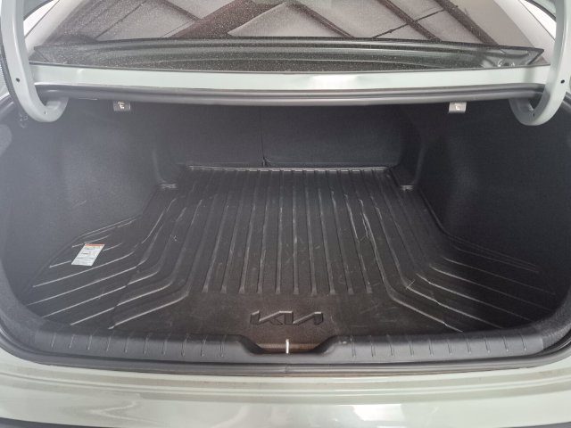 Used 2025 Kia K4 EX FWD image 13