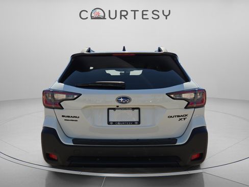 Used 2025 Subaru Outback Onyx Edition XT w/ Popular Package #2 image 6