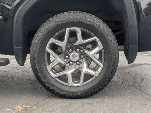 Used 2023 GMC Sierra 1500 SLT w/ SLT Premium Plus Package image 12