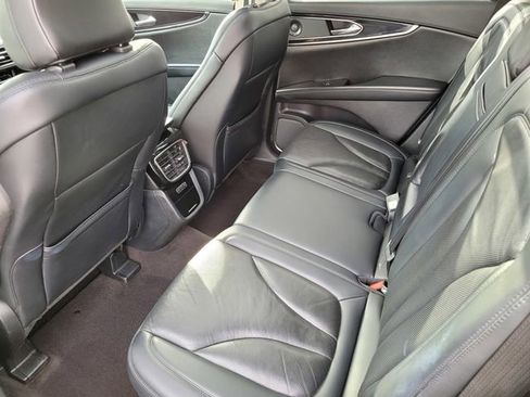 Certified 2021 Lincoln Nautilus Reserve image 17