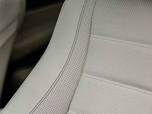 Certified 2023 Mercedes-Benz GLS 580 4MATIC image 25