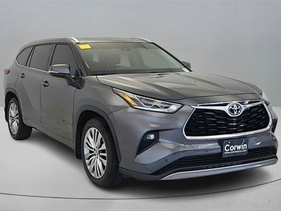Used 2022 Toyota Highlander Platinum