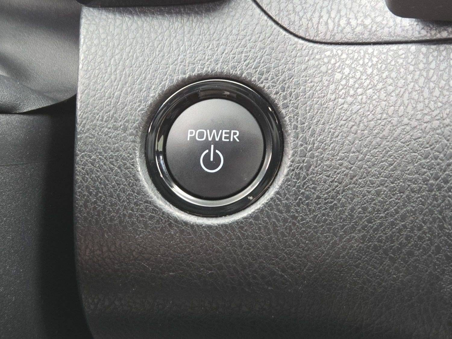 Certified 2025 Toyota Camry SE FWD image 23