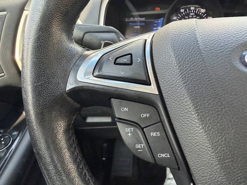 Used 2017 Ford Edge SEL w/ Equipment Group 201A AWD/4WD image 23