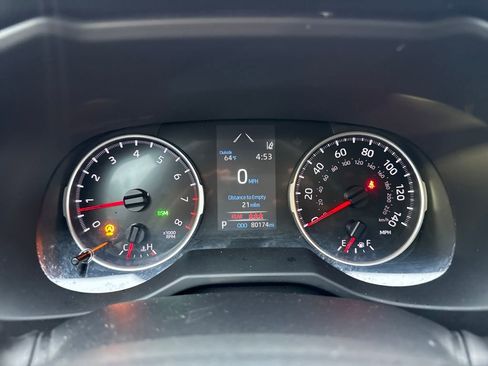 Used 2022 Toyota RAV4 XLE image 19