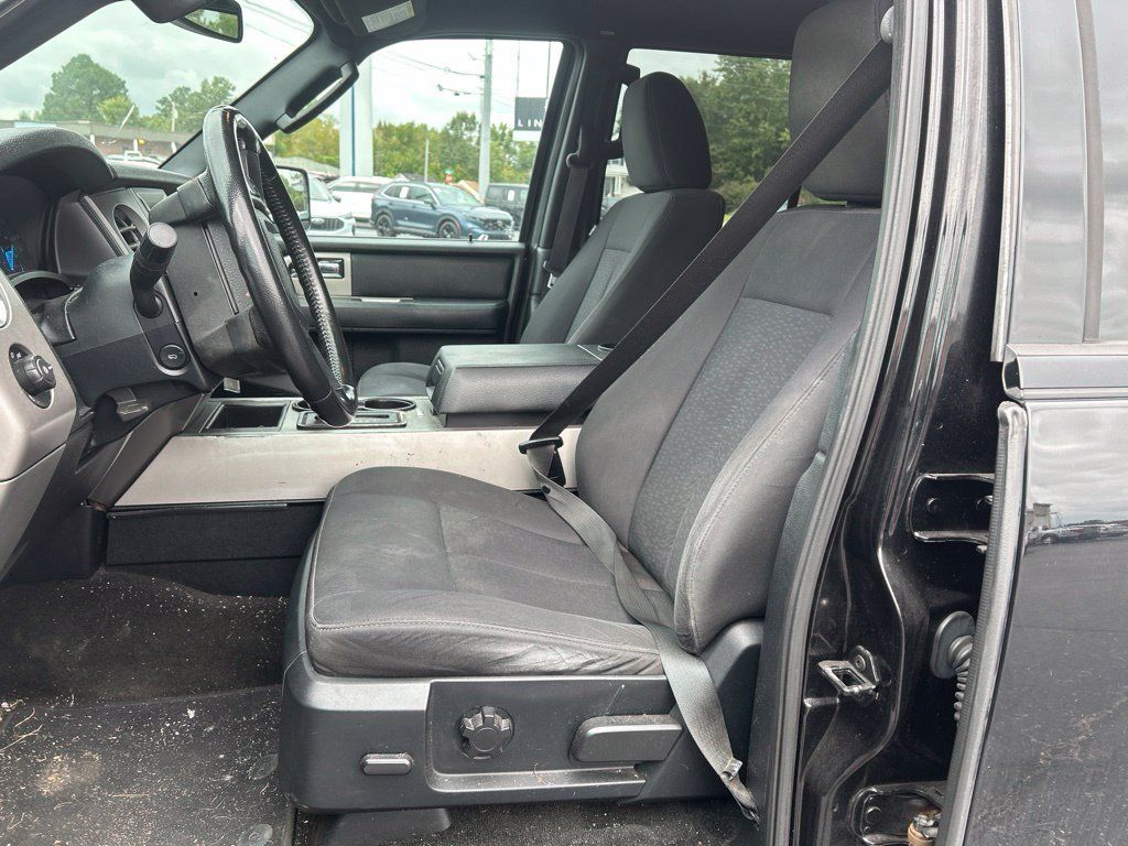 Used 2017 Ford Expedition EL XLT AWD/4WD image 10
