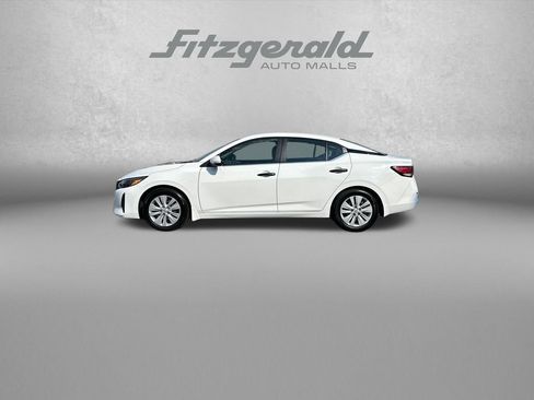 Used 2025 Nissan Sentra S FWD image 5