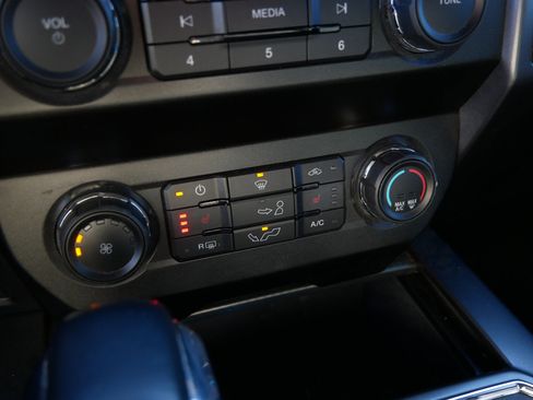 Used 2019 Ford F150 XLT w/ Equipment Group 302A Luxury image 29