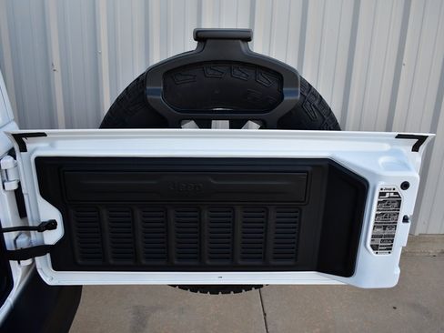 New 2025 Jeep Wrangler Sahara image 26