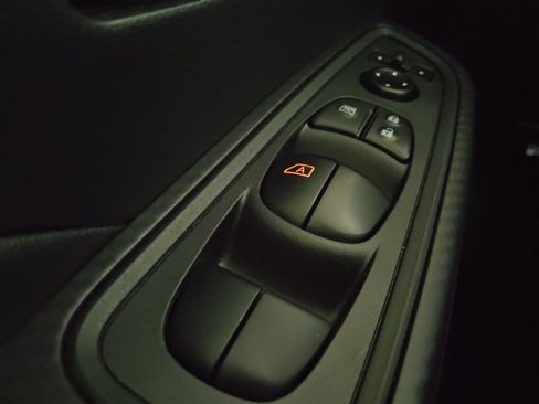 Used 2024 Nissan Versa S w/ S Plus Package image 27