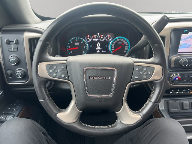 Used 2017 GMC Sierra 1500 Denali w/ Denali Ultimate Package AWD/4WD image 15