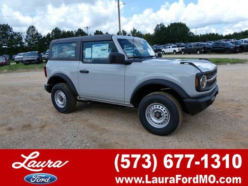 New 2026 Ford Bronco 2-Door AWD/4WD image 1