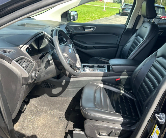 Used 2024 Ford Edge SEL AWD/4WD image 5