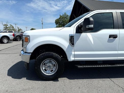 Used 2022 Ford F250 XL w/ Power Equipment Group image 30