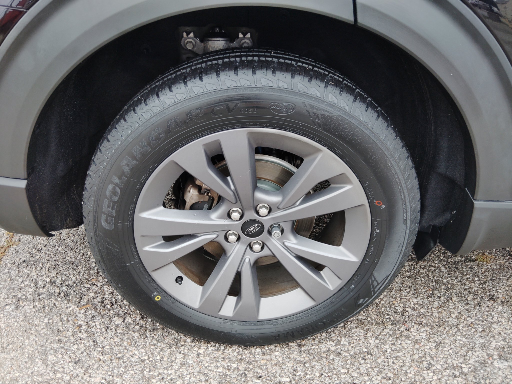 Used 2021 Ford Explorer XLT w/ Equipment Group 202A AWD/4WD image 9