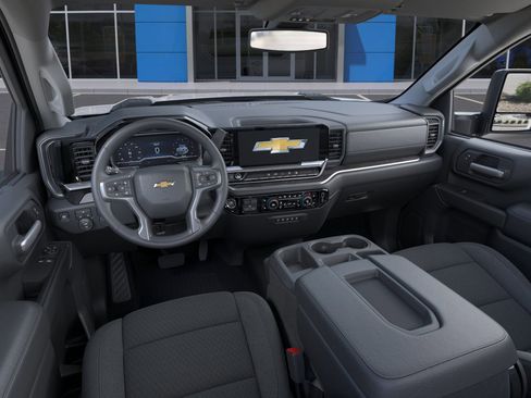 New 2025 Chevrolet Silverado 2500 LT w/ Convenience Package image 15