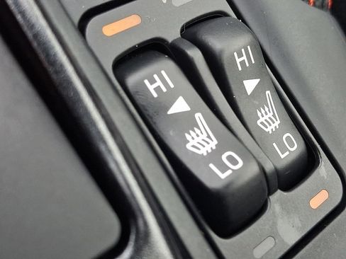 Used 2023 Subaru Forester Sport image 22