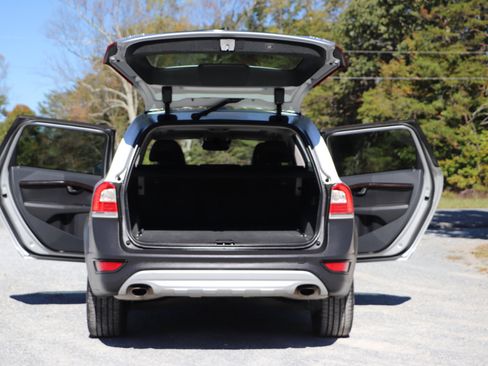 Used 2016 Volvo XC70 T5 Platinum w/ Climate Package image 5