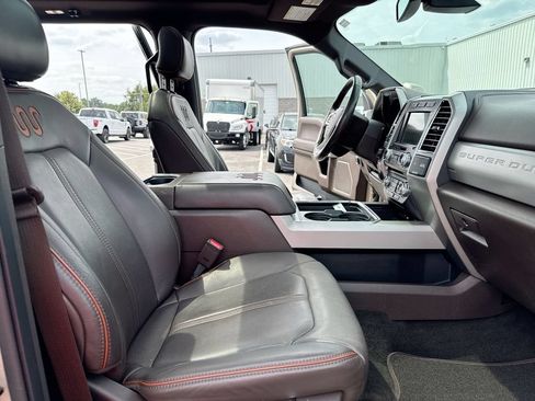 Used 2017 Ford F350 King Ranch w/ King Ranch Ultimate Package AWD/4WD image 23