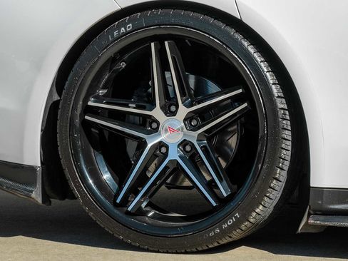 Used 2018 Porsche Panamera 4S image 77