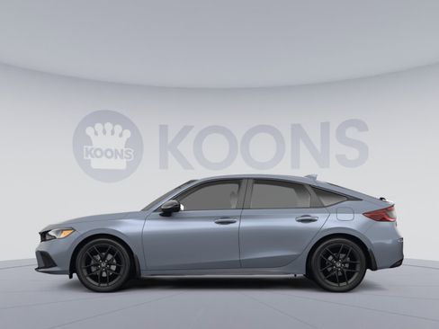 Used 2023 Honda Civic Sport image 2