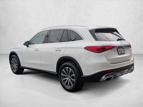 Certified 2026 Mercedes-Benz GLC 300 image 8