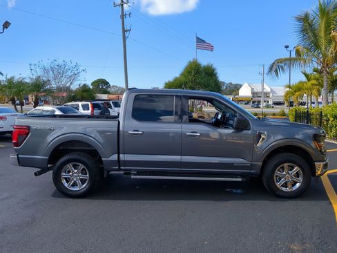 Used 2024 Ford F150 XLT w/ Mobile Office Package image 5