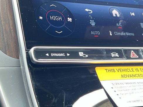 New 2026 Mercedes-Benz GLC 300 4MATIC image 32