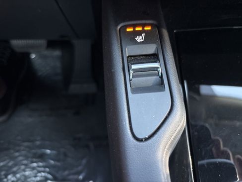 Used 2025 Kia Telluride S FWD image 29