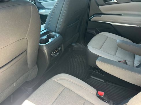Used 2026 Chevrolet Traverse LT w/ LPO, Floor Liner Package FWD image 14