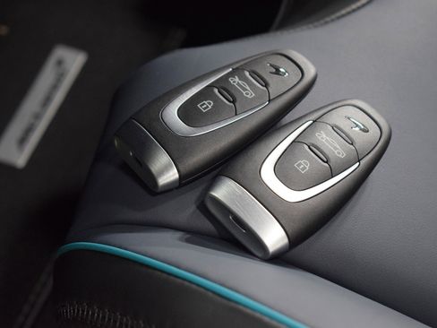 New 2025 McLaren Artura Spider image 40