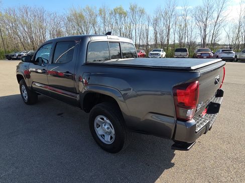 Used 2023 Toyota Tacoma SR image 6