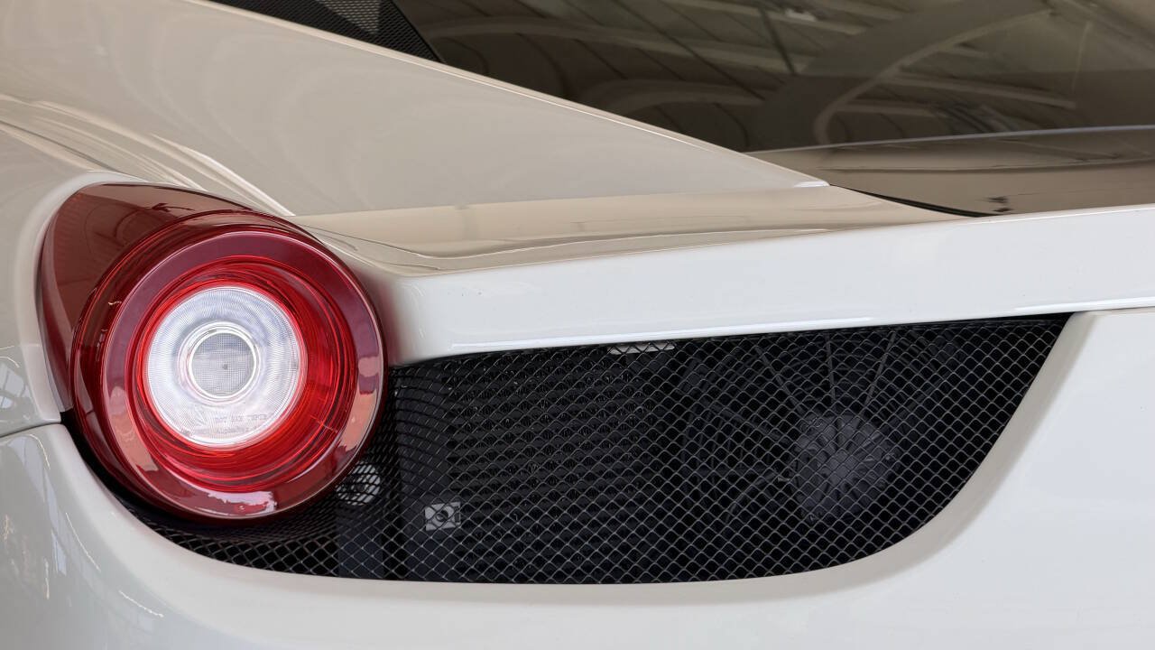 Used 2012 Ferrari 458 Italia Coupe RWD image 46