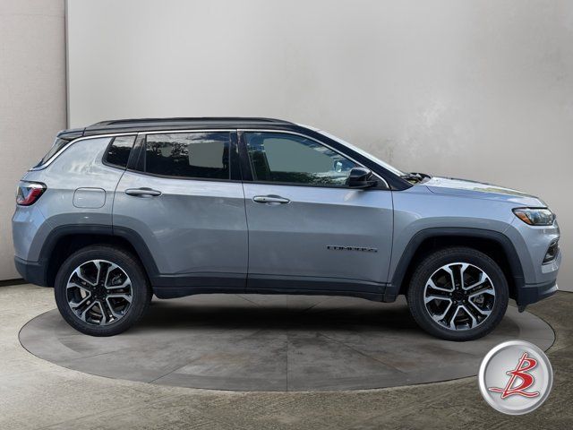 Used 2024 Jeep Compass Limited AWD/4WD image 8