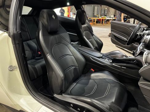 Used 2019 Ferrari GTC4Lusso T image 24