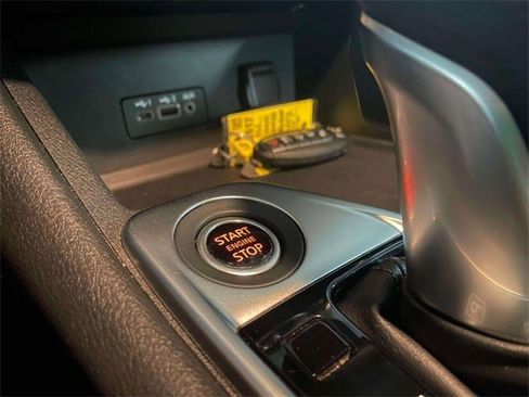 Certified 2021 Nissan Sentra SV image 29