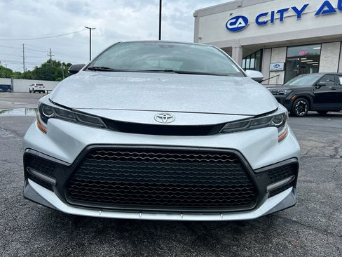 Used 2022 Toyota Corolla SE FWD image 3