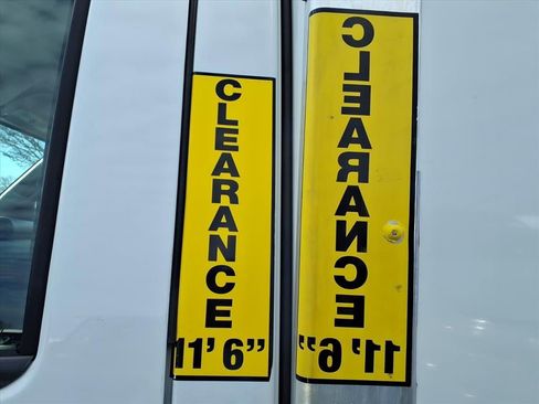 Used 2021 Chevrolet Express 3500 image 8