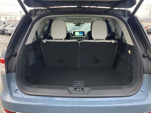 New 2025 Lincoln Aviator 2WD image 15