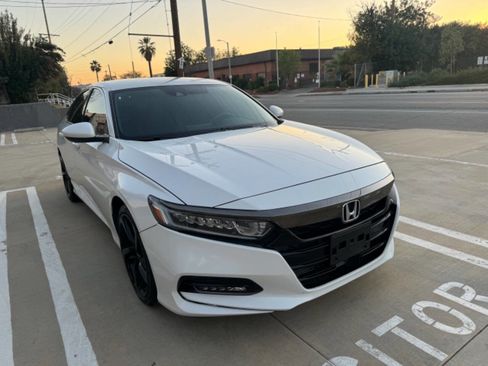 Used 2020 Honda Accord Sport image 6
