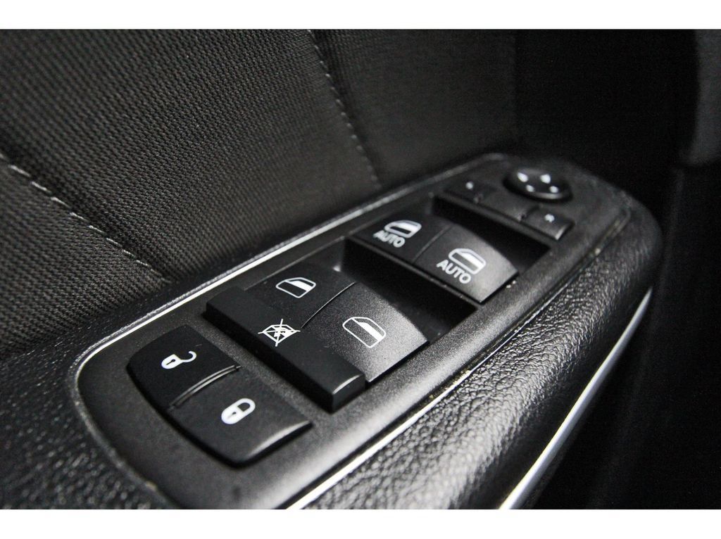 Used 2022 Dodge Charger Scat Pack RWD image 19