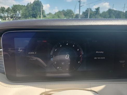 Certified 2018 Mercedes-Benz S 560 4MATIC Coupe image 18