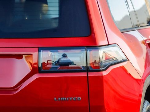 New 2026 Jeep Cherokee Limited AWD/4WD image 10