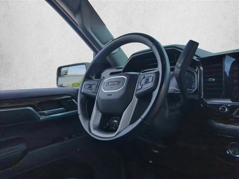 Used 2024 GMC Sierra 1500 Elevation image 29