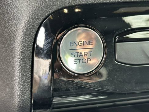 Used 2025 Ford Escape ST-Line w/ Equipment Group 301A FWD image 21