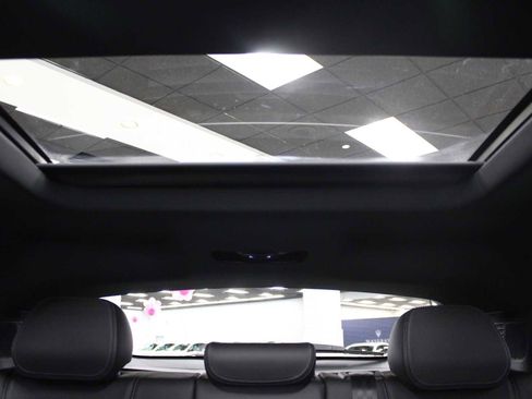 Used 2023 Alfa Romeo Stelvio Veloce image 40