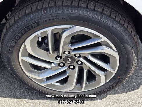 New 2027 Lincoln Navigator Premiere RWD image 15