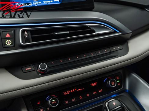 Used 2015 BMW i8 image 37