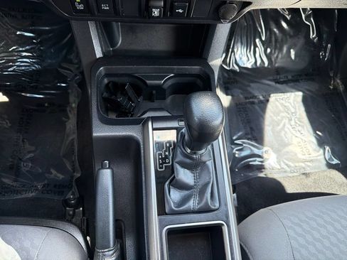 Used 2023 Toyota Tacoma SR5 w/ Technology Package AWD/4WD image 21